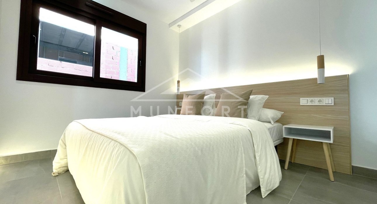 Segunda mano - Bungalows -
Pilar de la Horadada