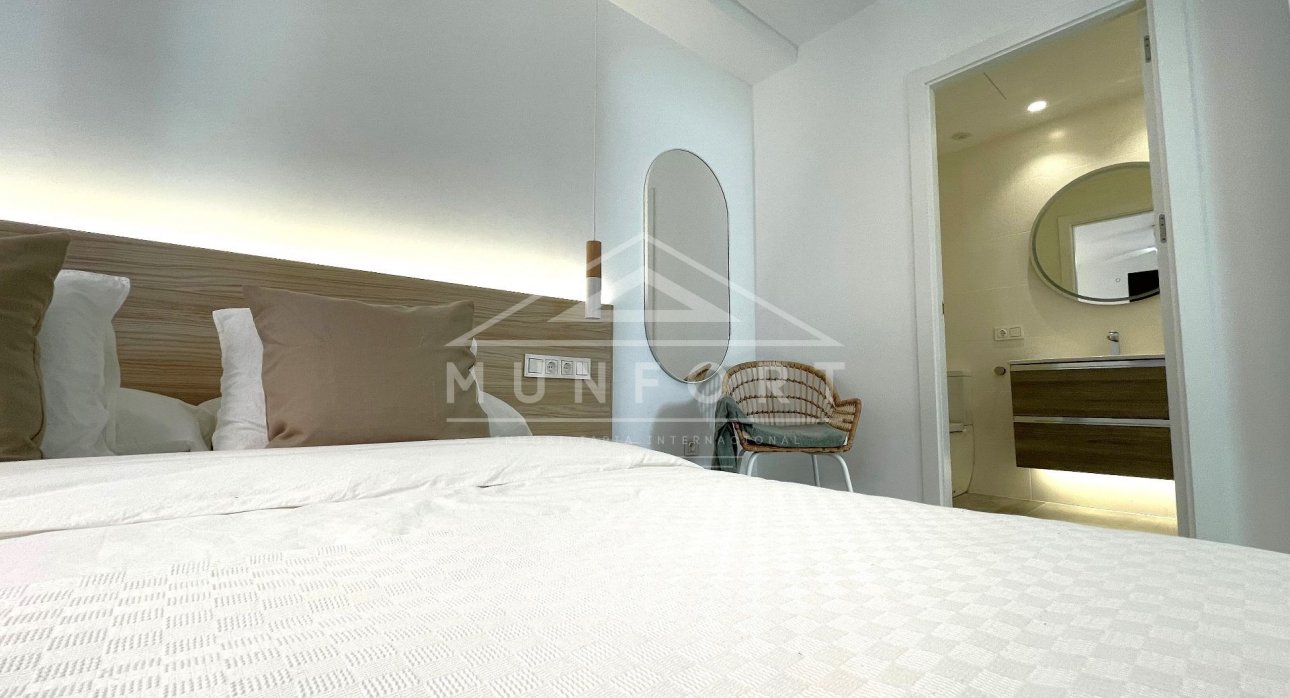 Segunda mano - Bungalows -
Pilar de la Horadada