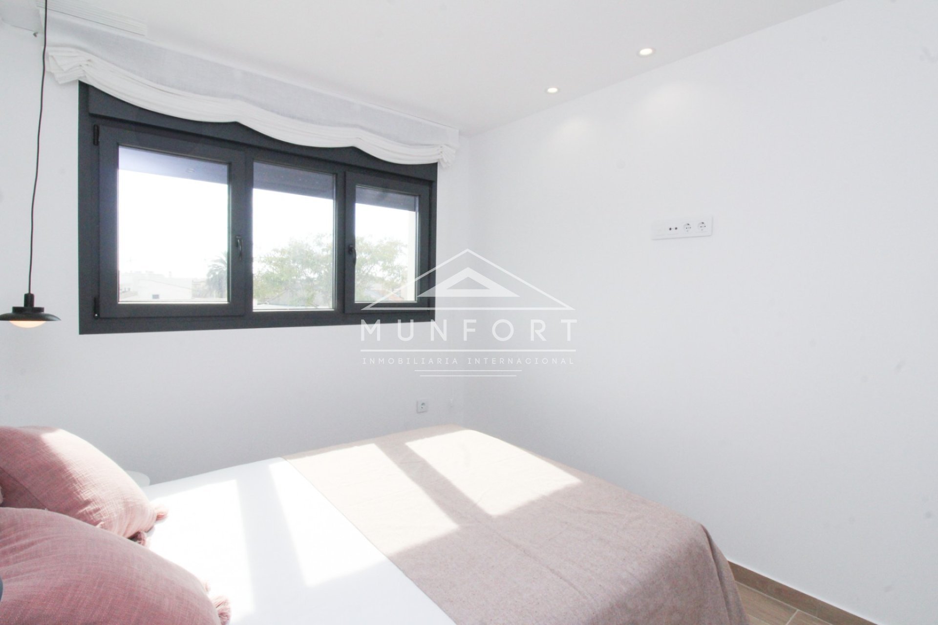 Segunda mano - Bungalows -
Pilar de la Horadada