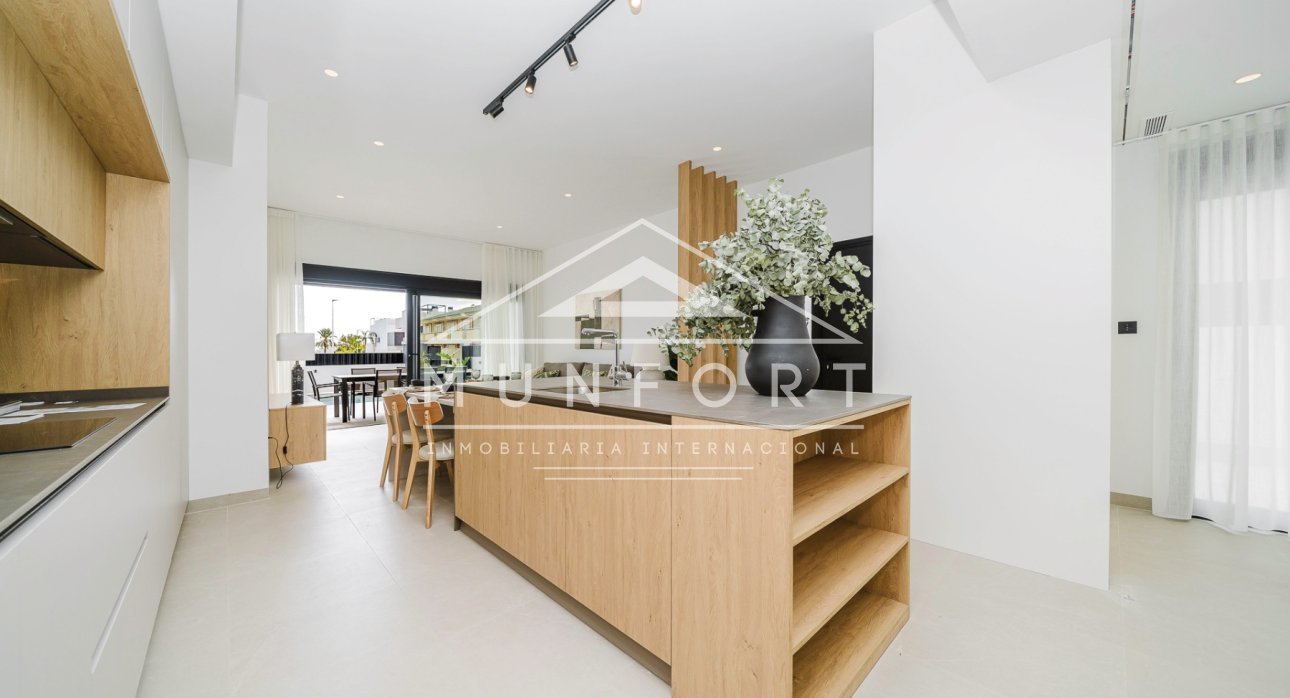 Segunda mano - Bungalows -
Pilar de la Horadada