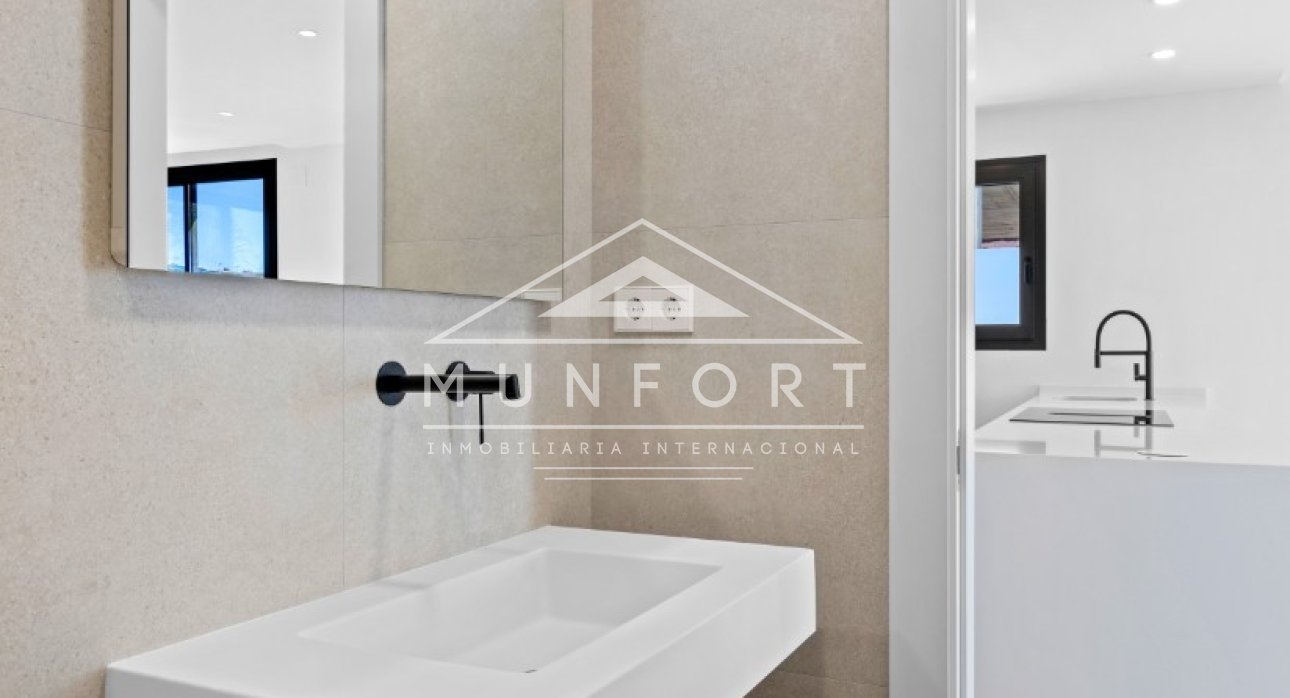 Segunda mano - Bungalows -
Pilar de la Horadada