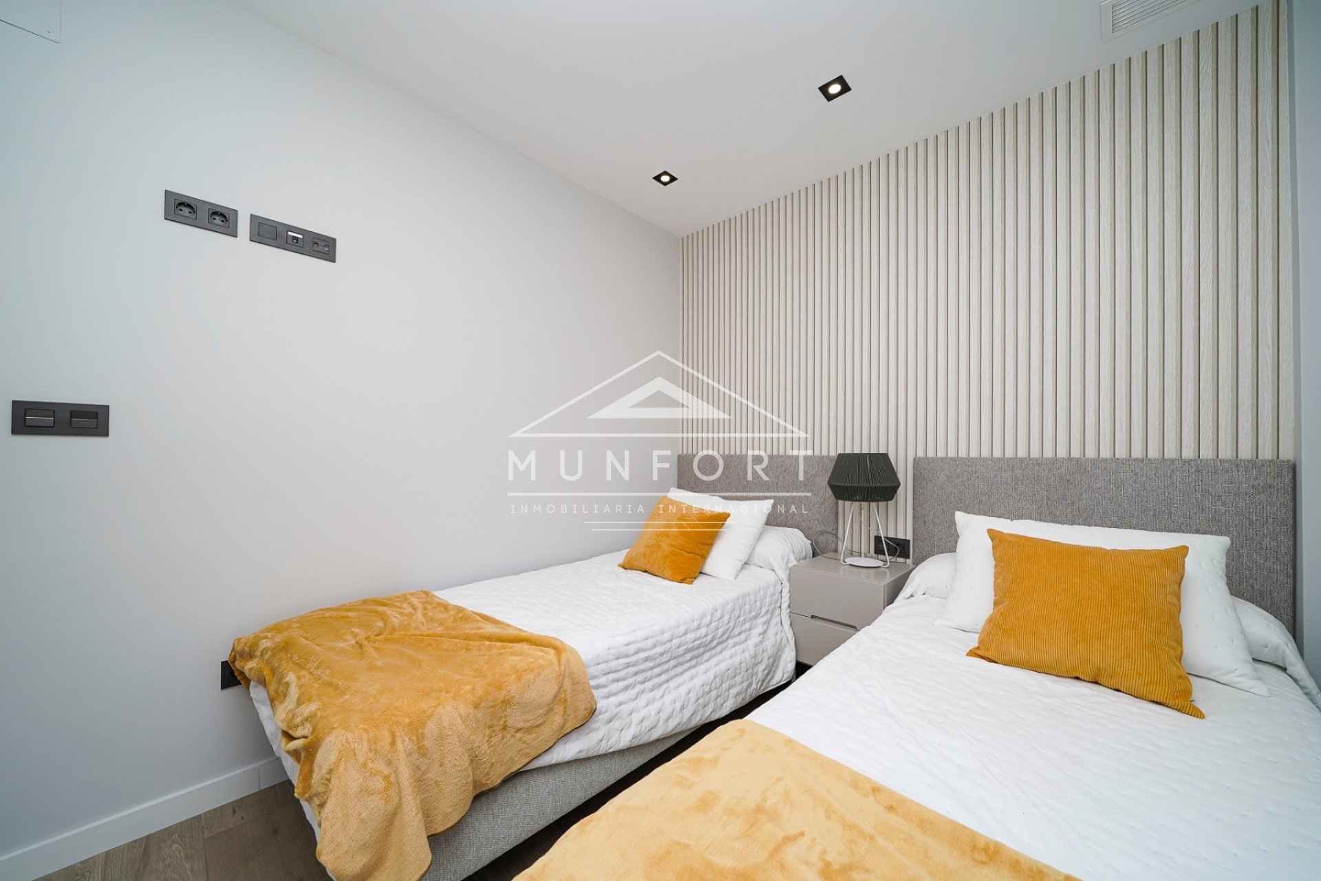 Segunda mano - Bungalows -
Pilar de la Horadada