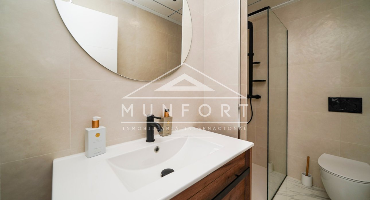 Segunda mano - Bungalows -
Pilar de la Horadada