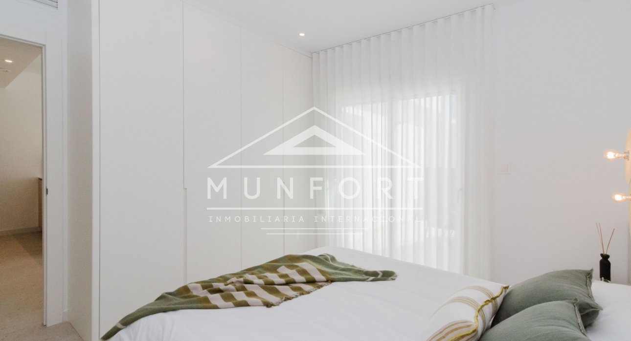 Segunda mano - Bungalows -
Pilar de la Horadada