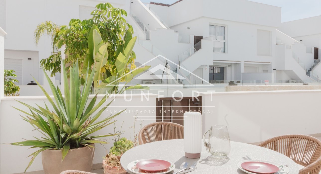 Segunda mano - Bungalows -
Pilar de la Horadada