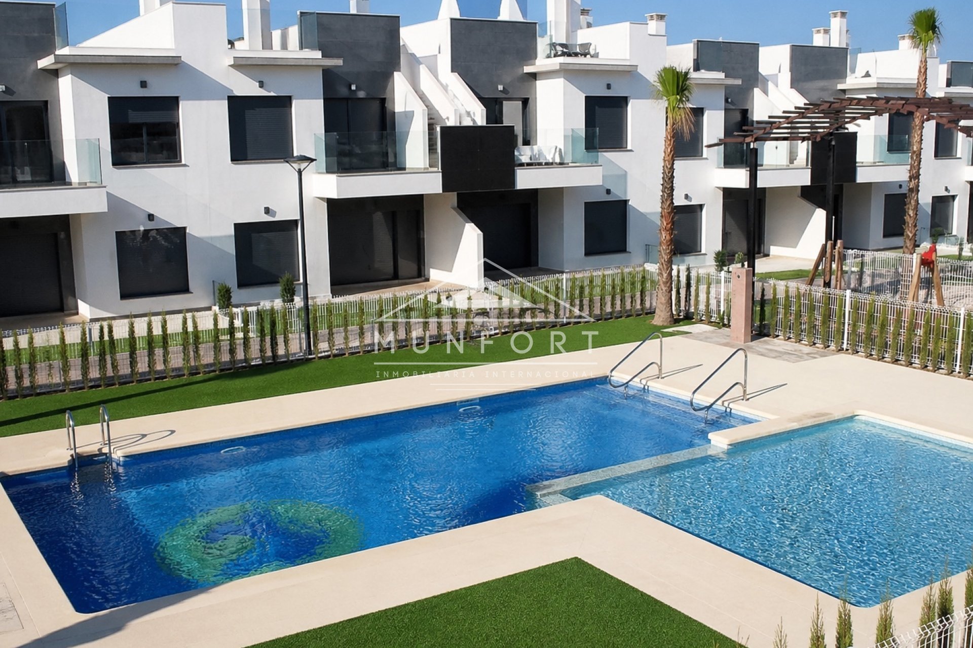 Segunda mano - Bungalows -
Pilar de la Horadada