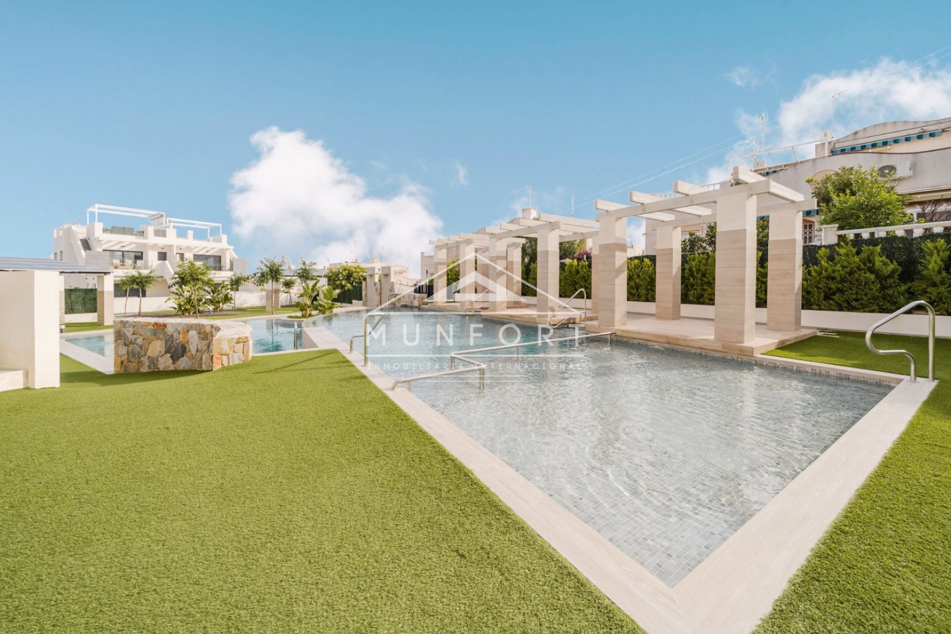 Segunda mano - Bungalows -
Torrevieja - Los Balcones - Torrevieja