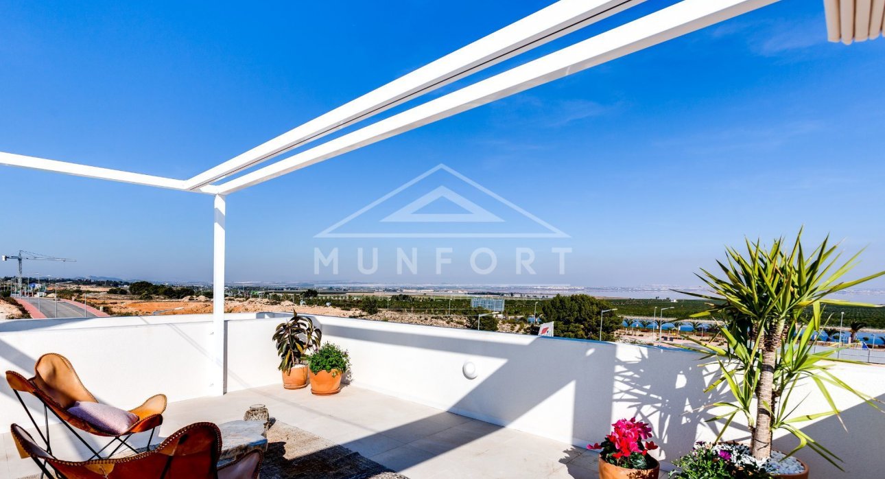 Segunda mano - Bungalows -
Torrevieja