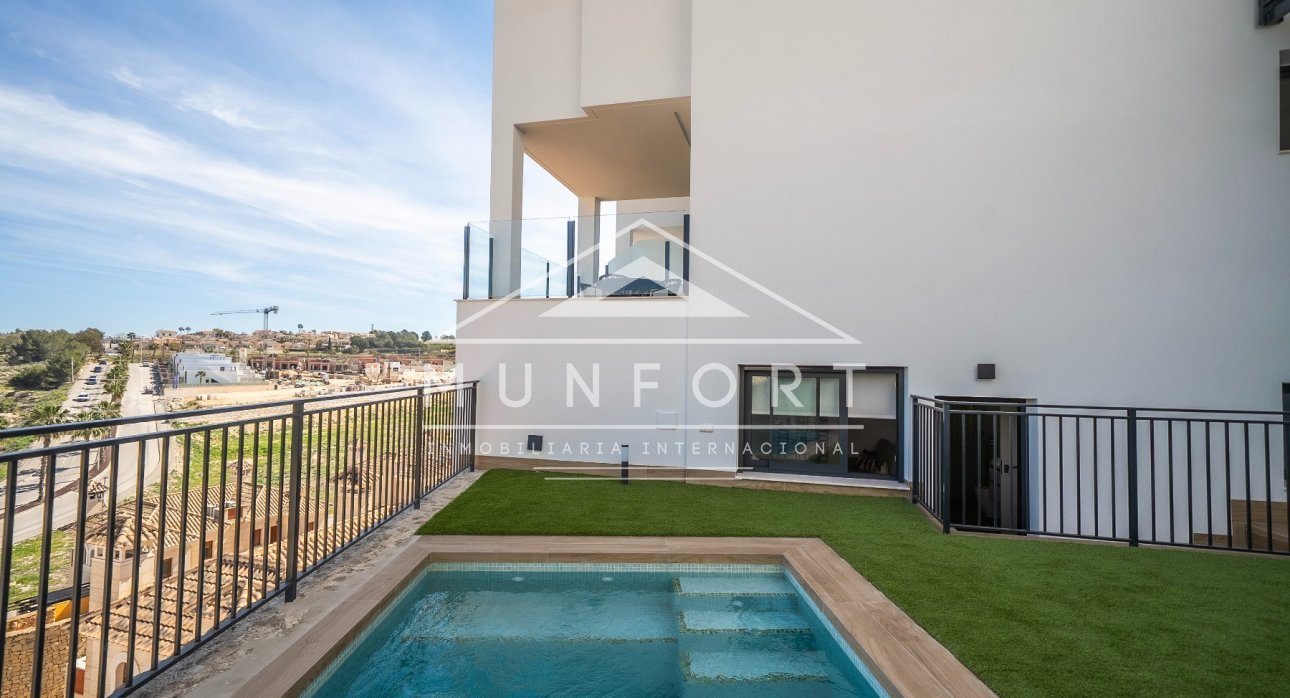 Segunda mano - Casas Adosadas -
Algorfa