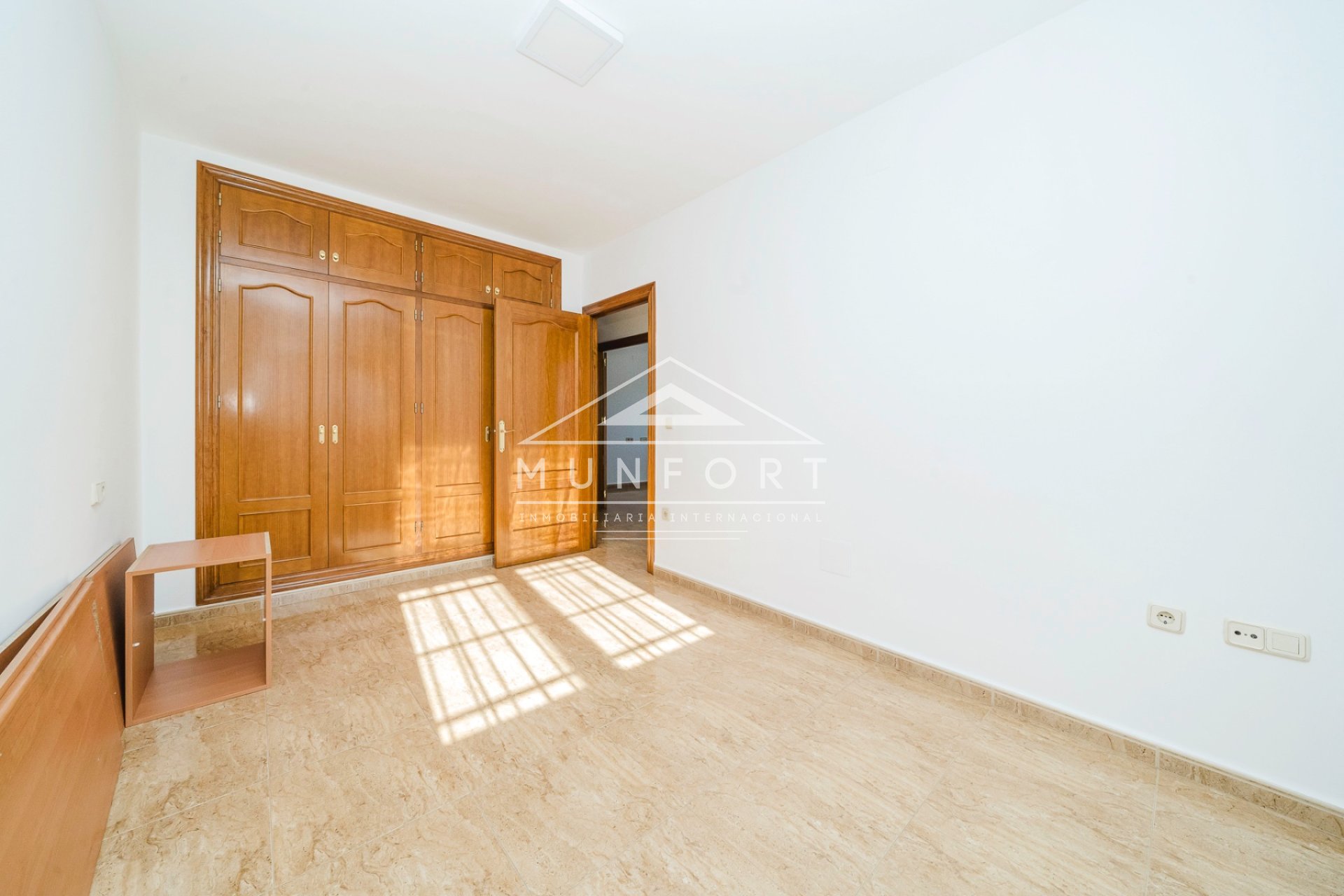 Segunda mano - Casas Adosadas -
Balsicas