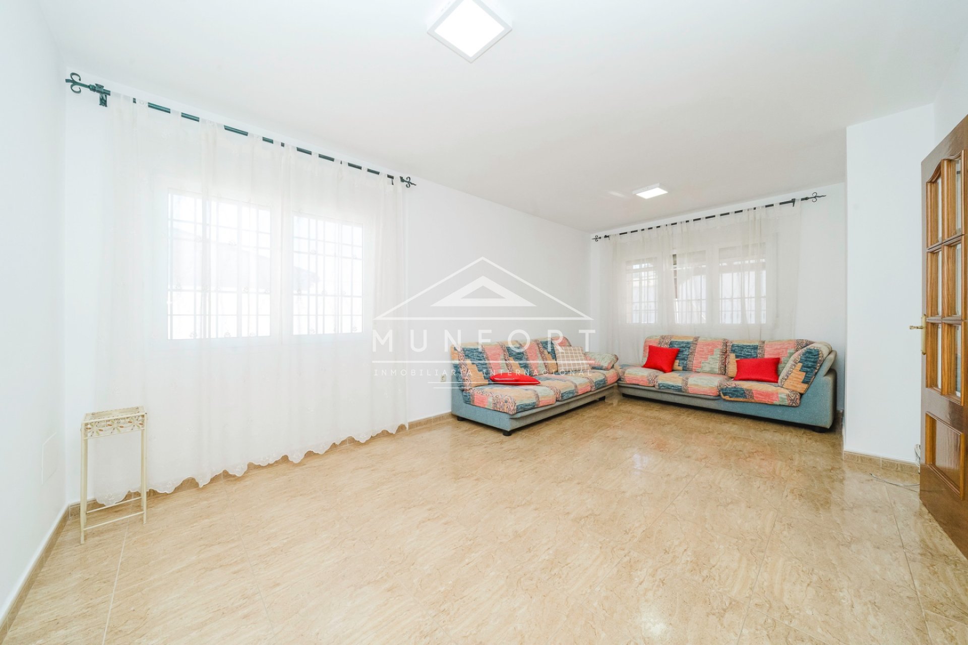 Segunda mano - Casas Adosadas -
Balsicas