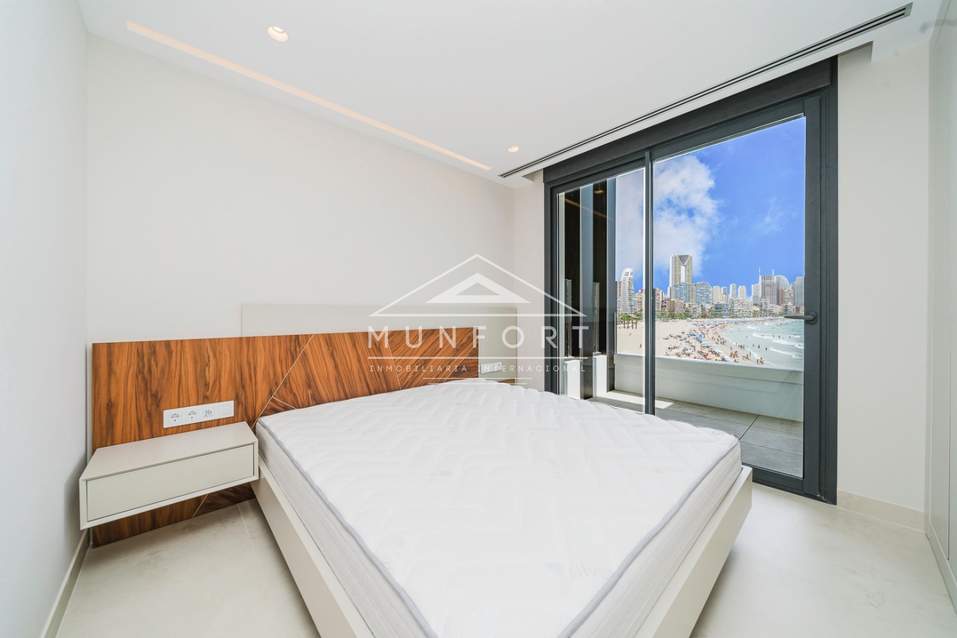 Segunda mano - Casas Adosadas -
Benidorm