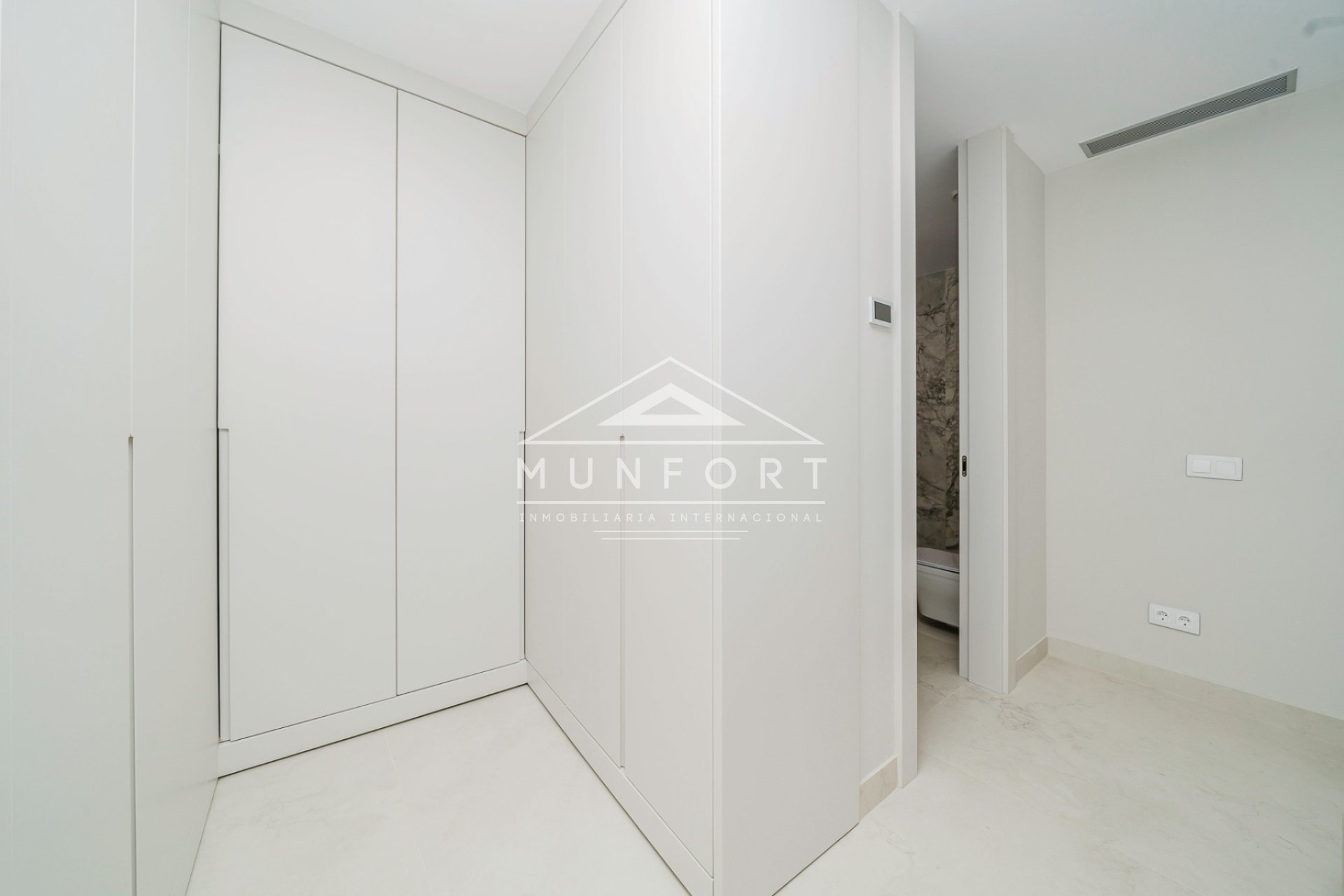 Segunda mano - Casas Adosadas -
Benidorm