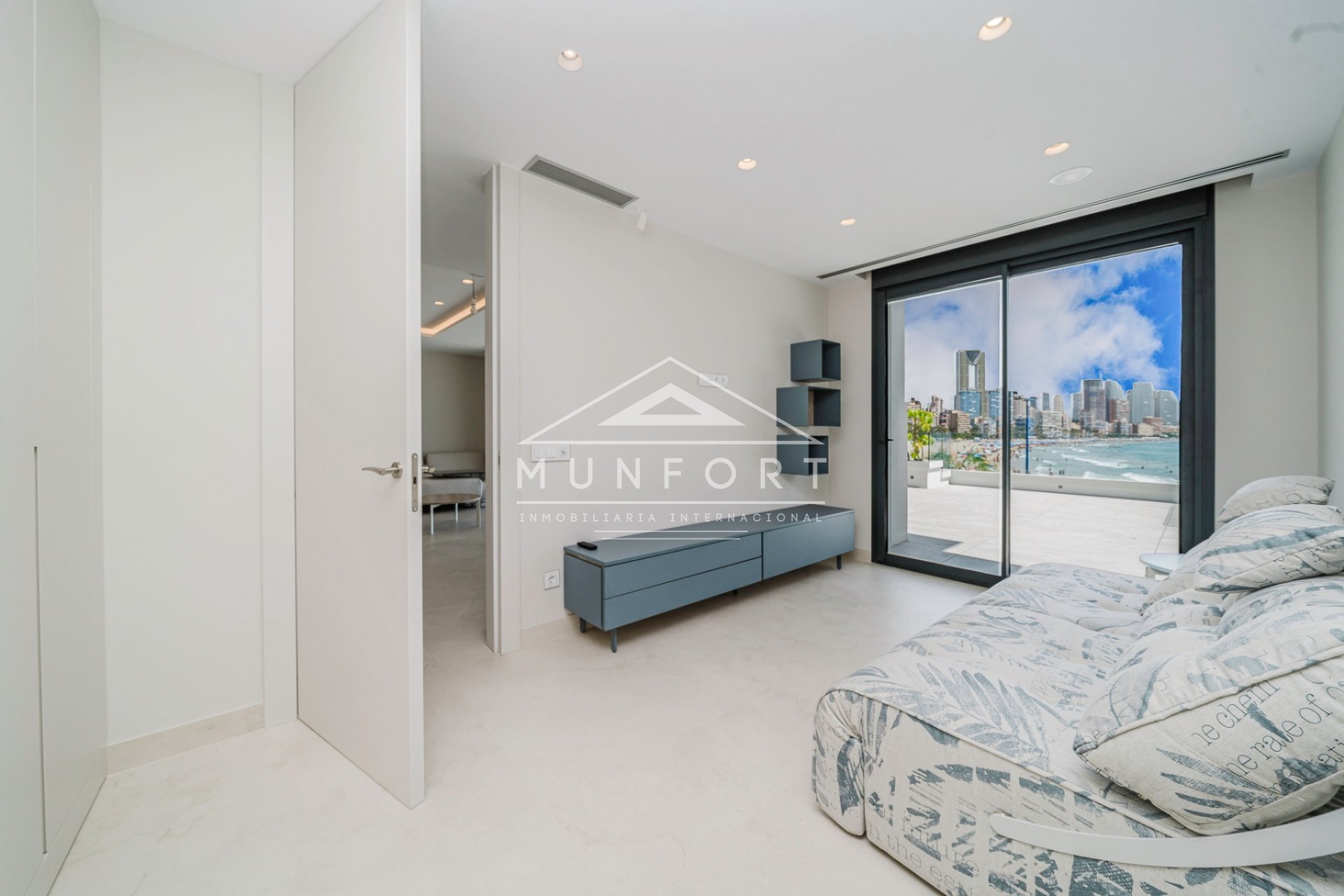 Segunda mano - Casas Adosadas -
Benidorm