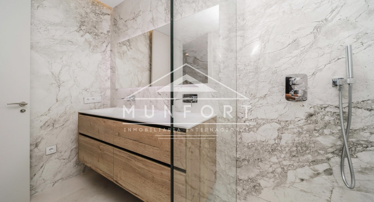 Segunda mano - Casas Adosadas -
Benidorm