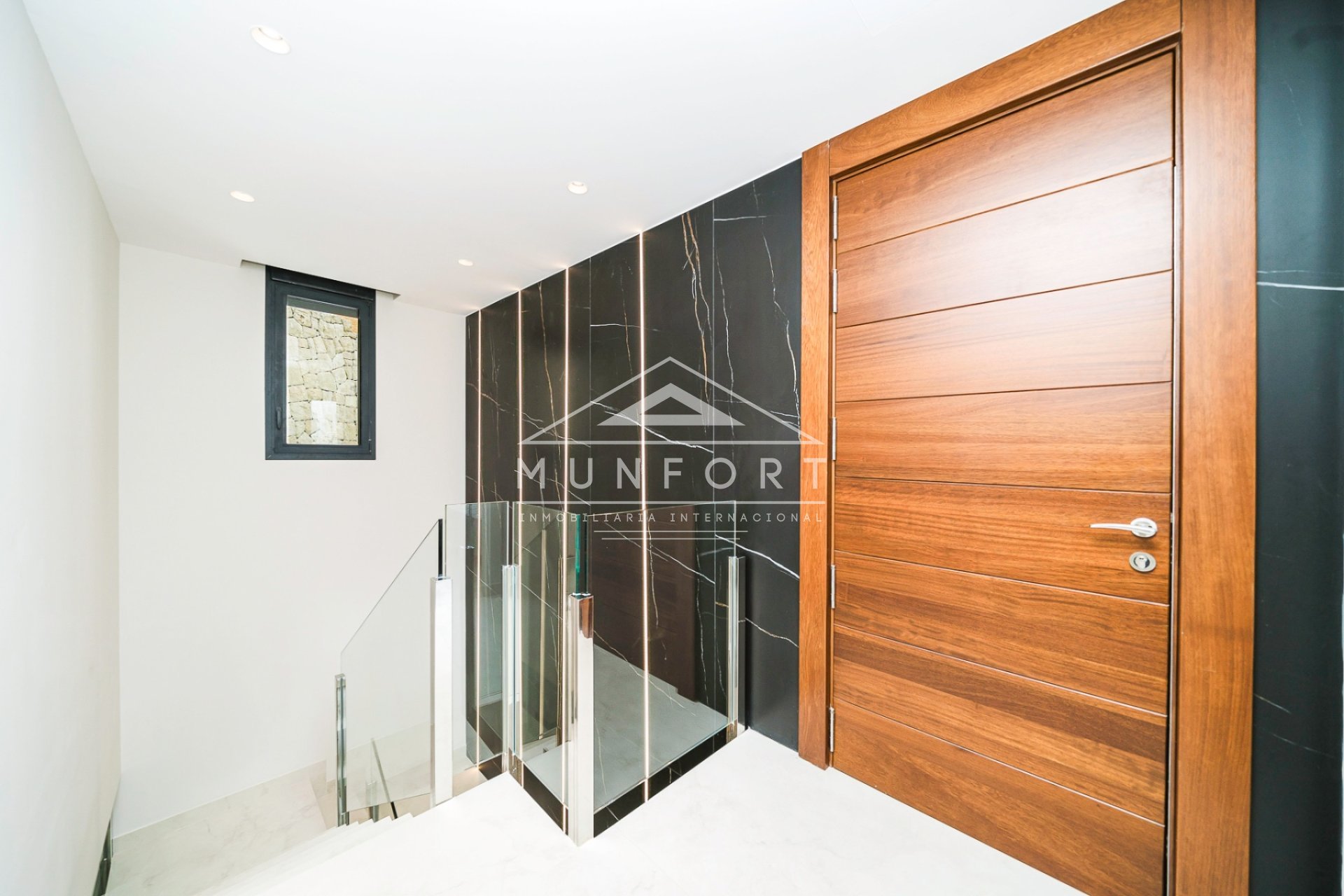 Segunda mano - Casas Adosadas -
Benidorm