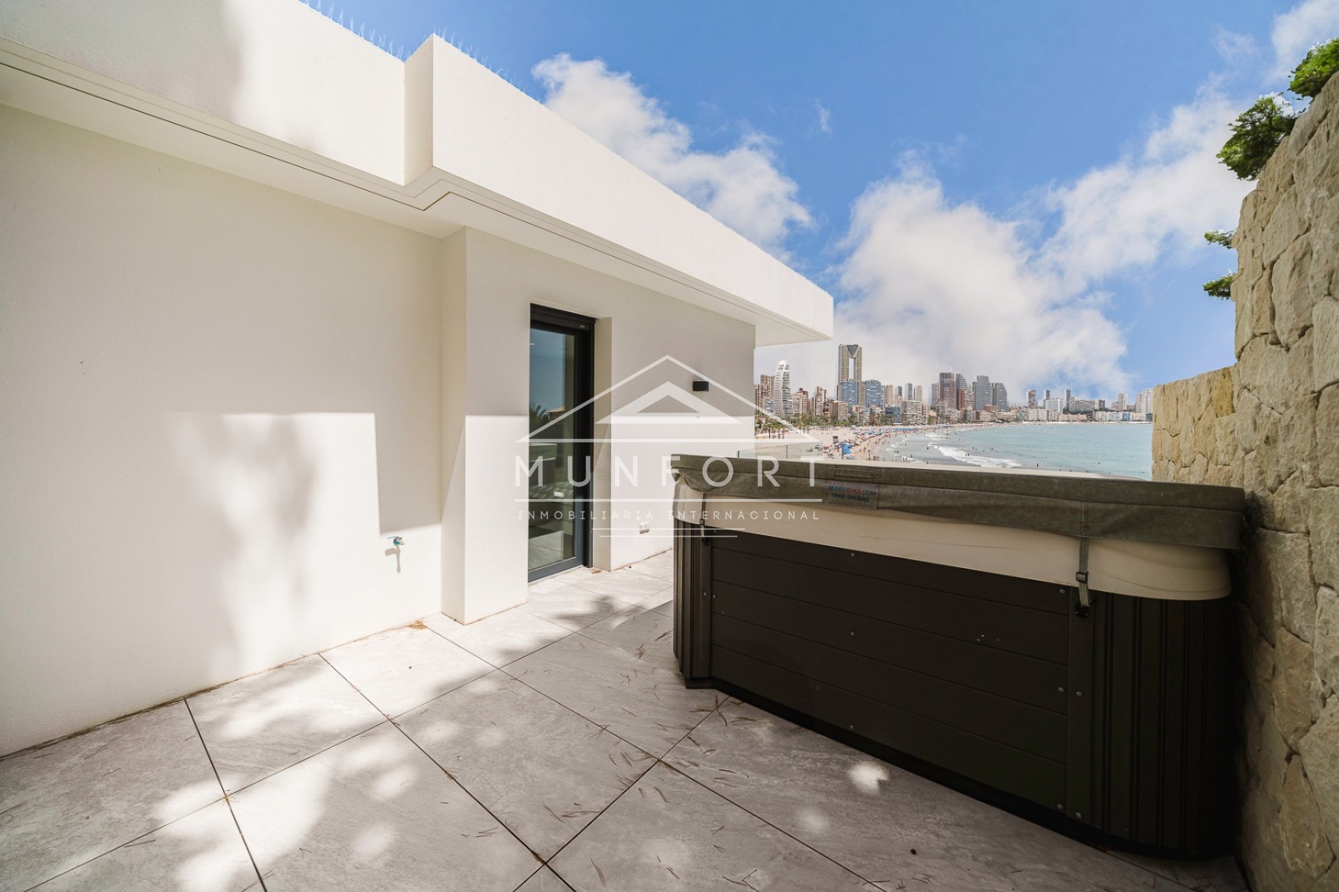 Segunda mano - Casas Adosadas -
Benidorm