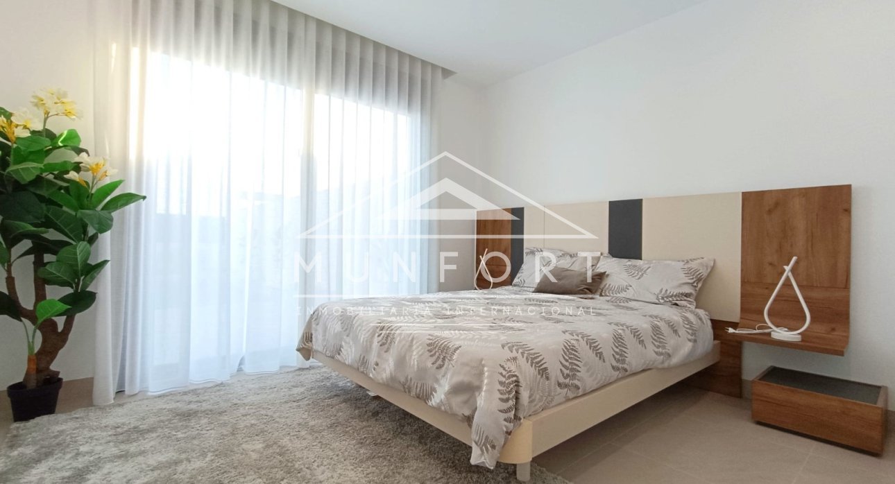 Segunda mano - Casas Adosadas -
Benijófar