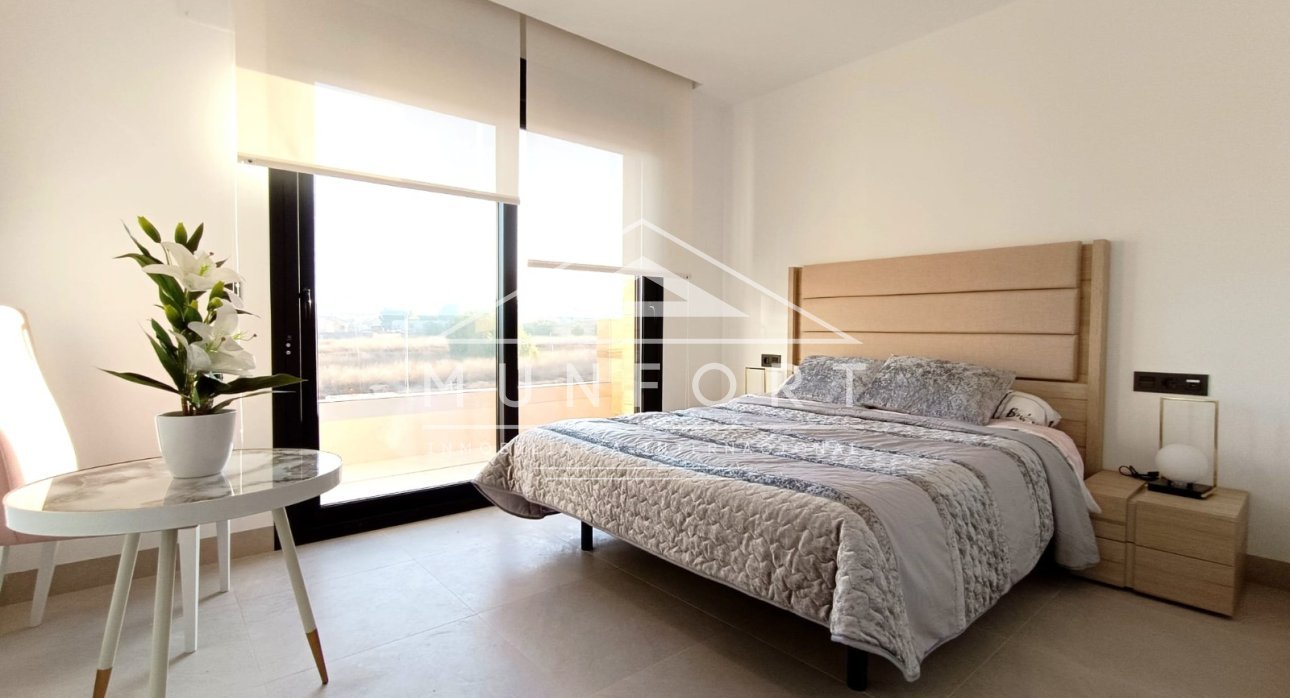 Segunda mano - Casas Adosadas -
Benijófar