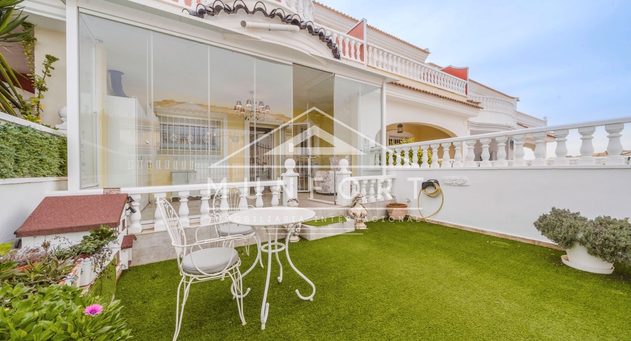 Segunda mano - Casas Adosadas -
Benijófar