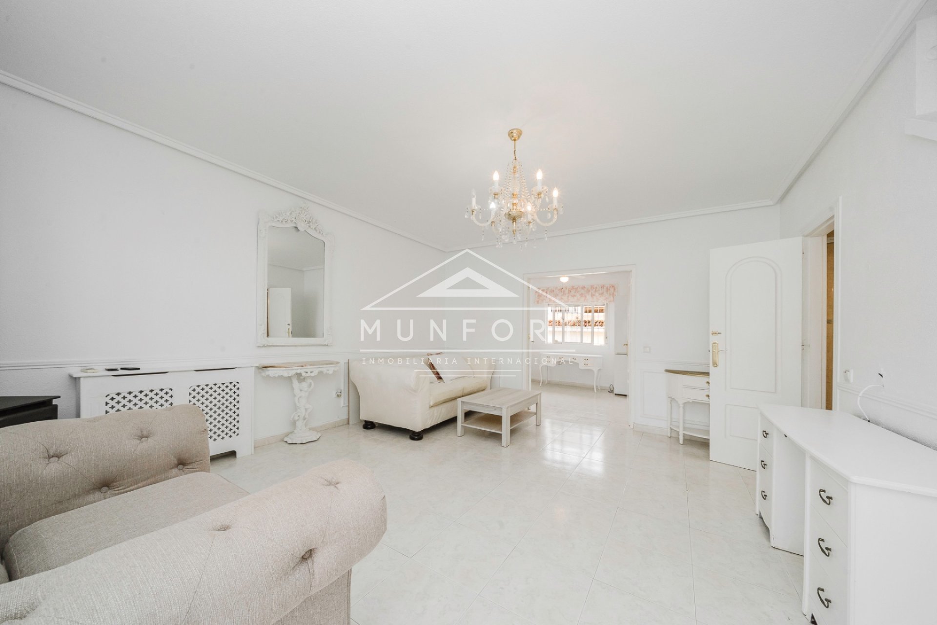 Segunda mano - Casas Adosadas -
Benijófar