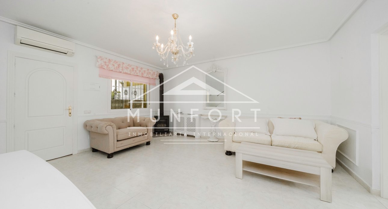 Segunda mano - Casas Adosadas -
Benijófar