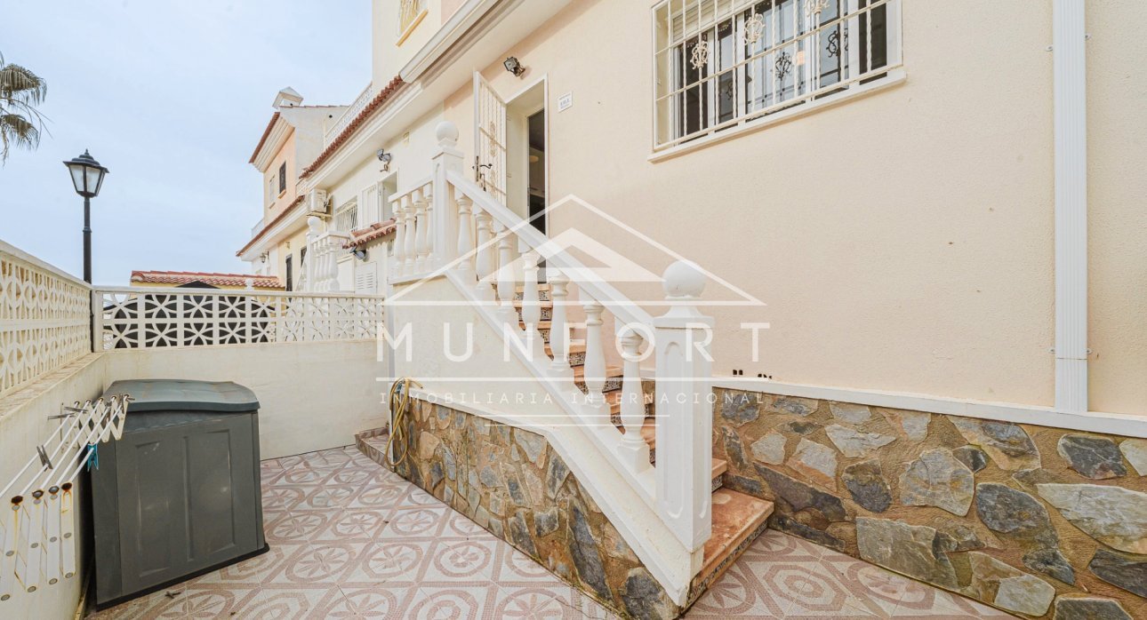 Segunda mano - Casas Adosadas -
Benijófar