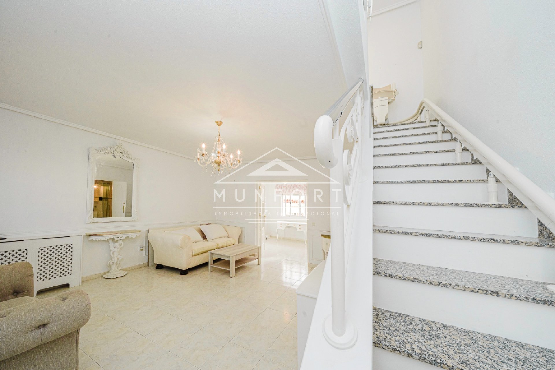 Segunda mano - Casas Adosadas -
Benijófar