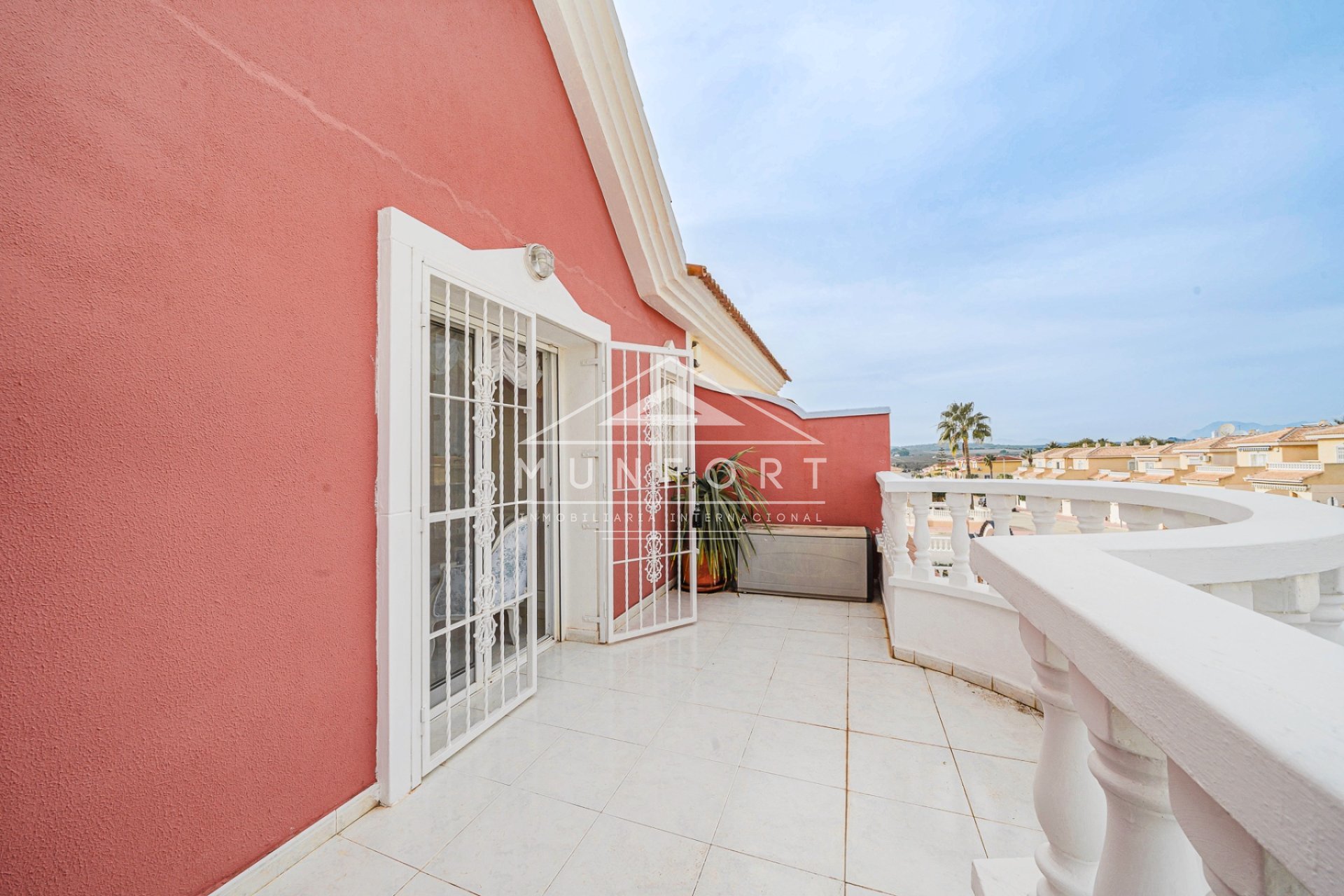 Segunda mano - Casas Adosadas -
Benijófar