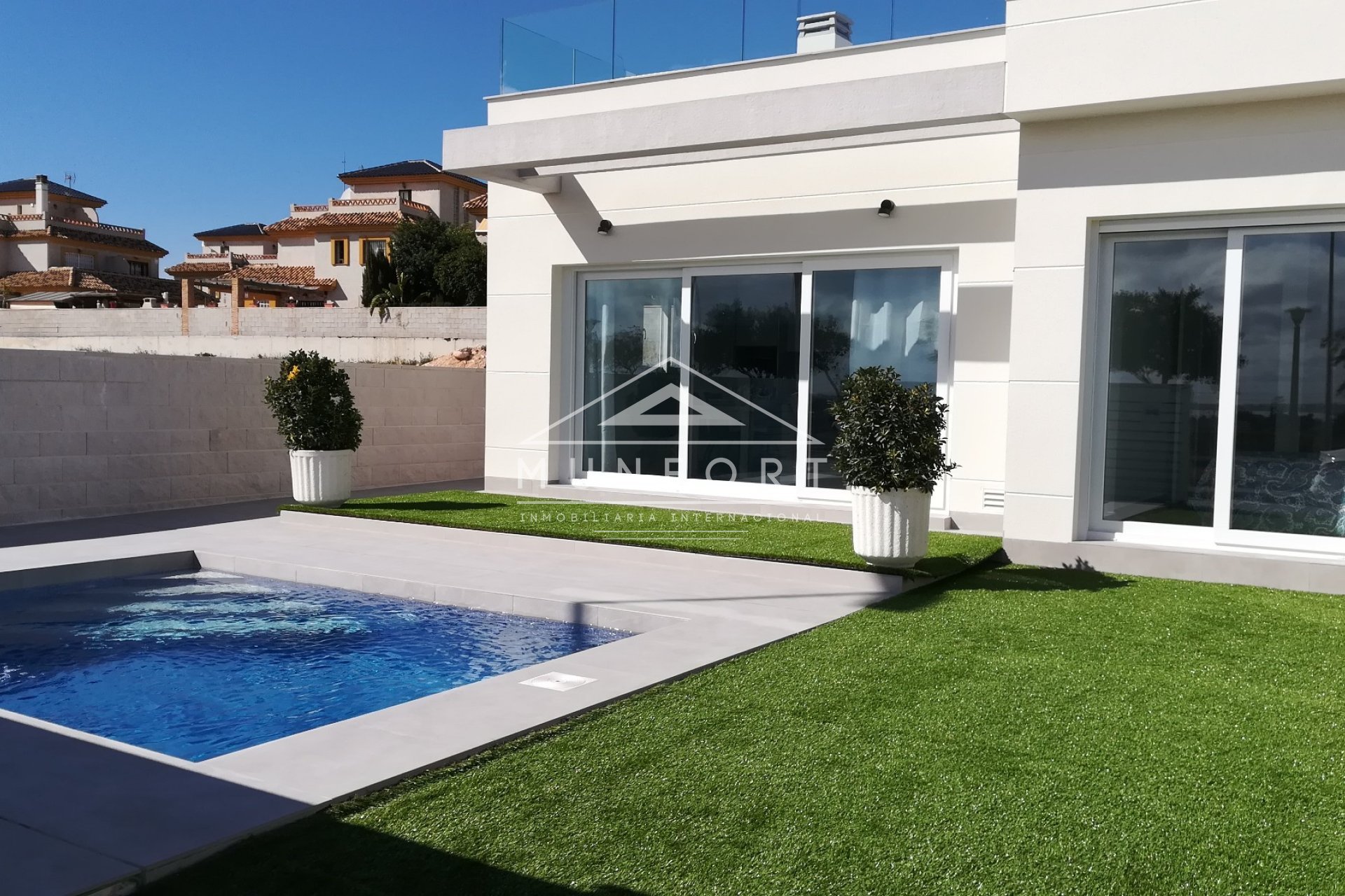 Segunda mano - Casas Adosadas -
Los Montesinos