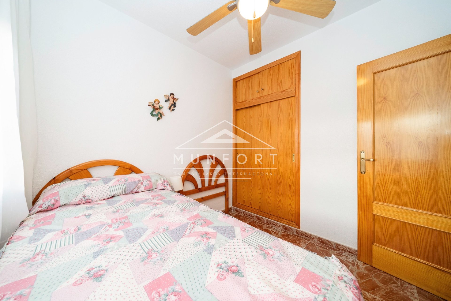 Segunda mano - Casas Adosadas -
Los Urrutias - El Carmol&iacute;