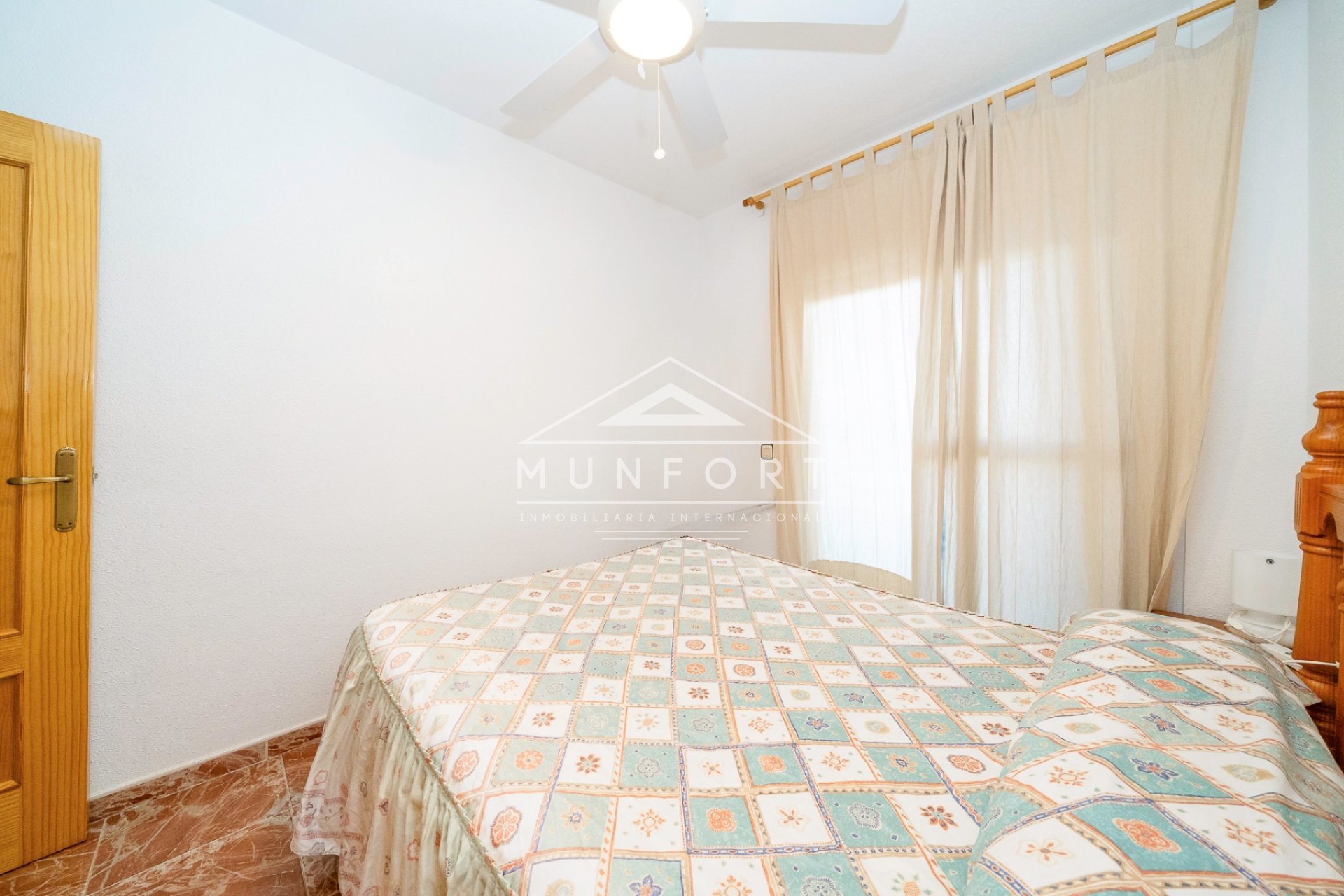 Segunda mano - Casas Adosadas -
Los Urrutias - El Carmol&iacute;