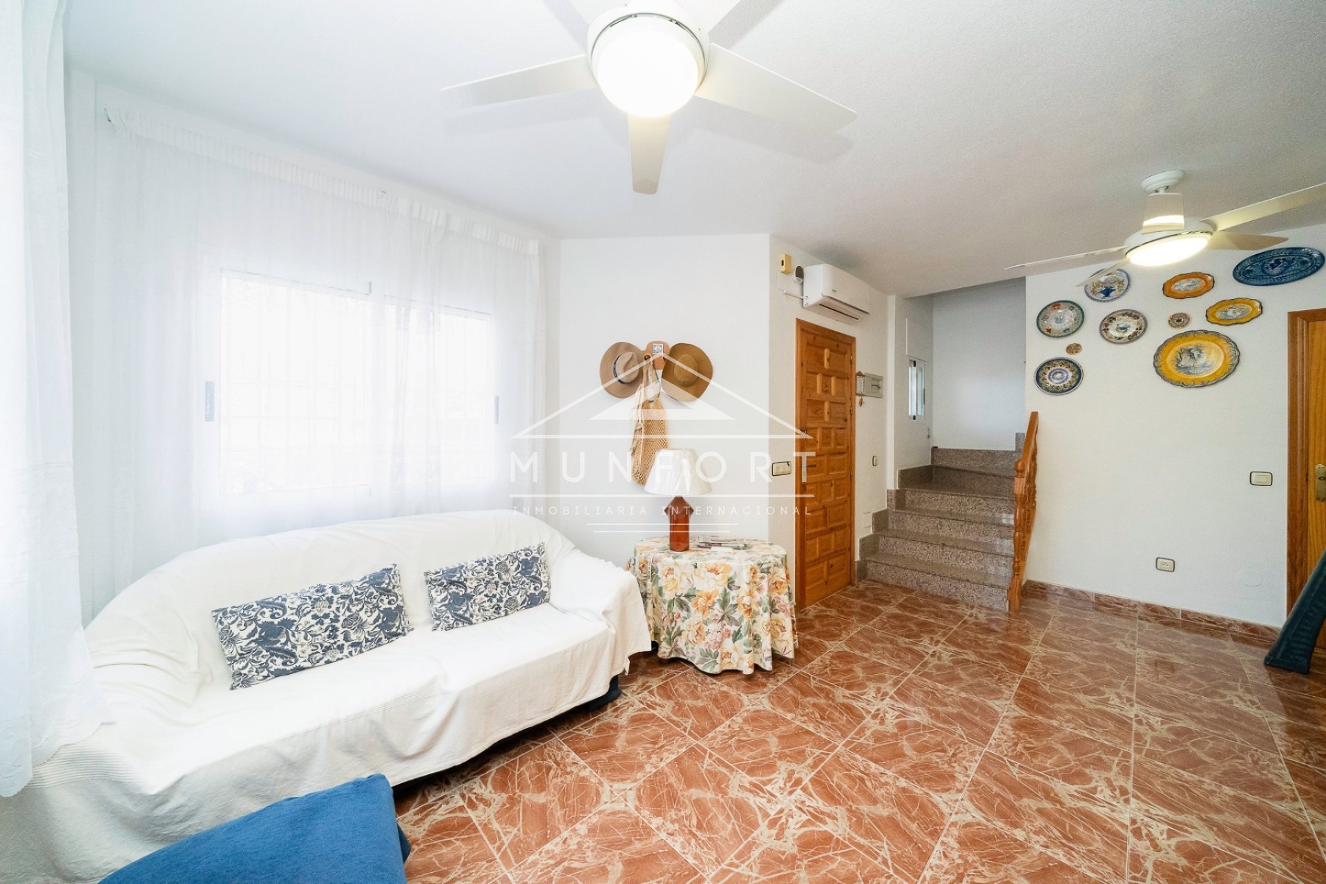 Segunda mano - Casas Adosadas -
Los Urrutias - El Carmol&iacute;