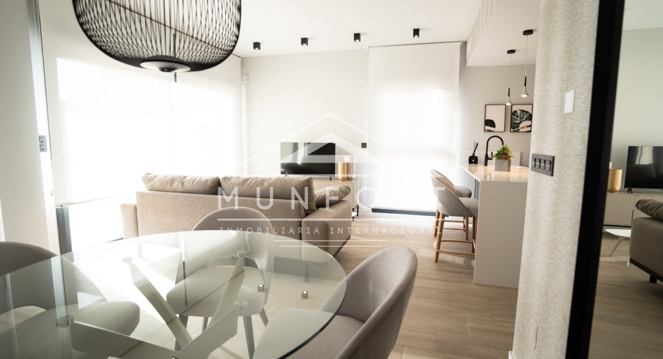 Segunda mano - Casas Adosadas -
Orihuela