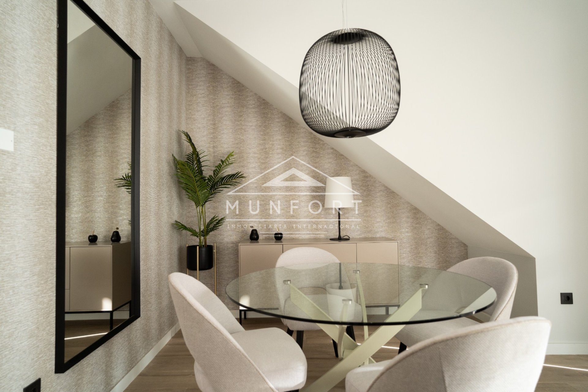 Segunda mano - Casas Adosadas -
Orihuela