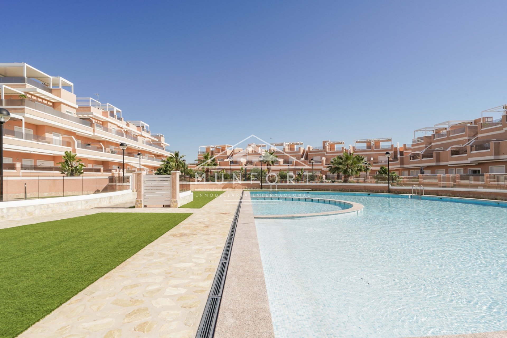 Segunda mano - Casas Adosadas -
Pilar de la Horadada - Torre de la Horadada