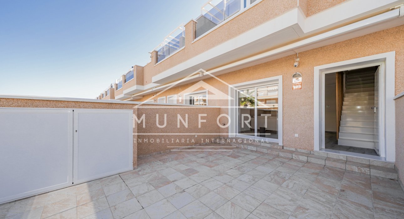 Segunda mano - Casas Adosadas -
Pilar de la Horadada - Torre de la Horadada