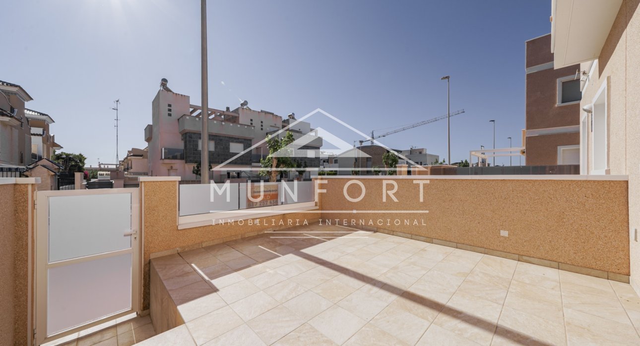 Segunda mano - Casas Adosadas -
Pilar de la Horadada - Torre de la Horadada