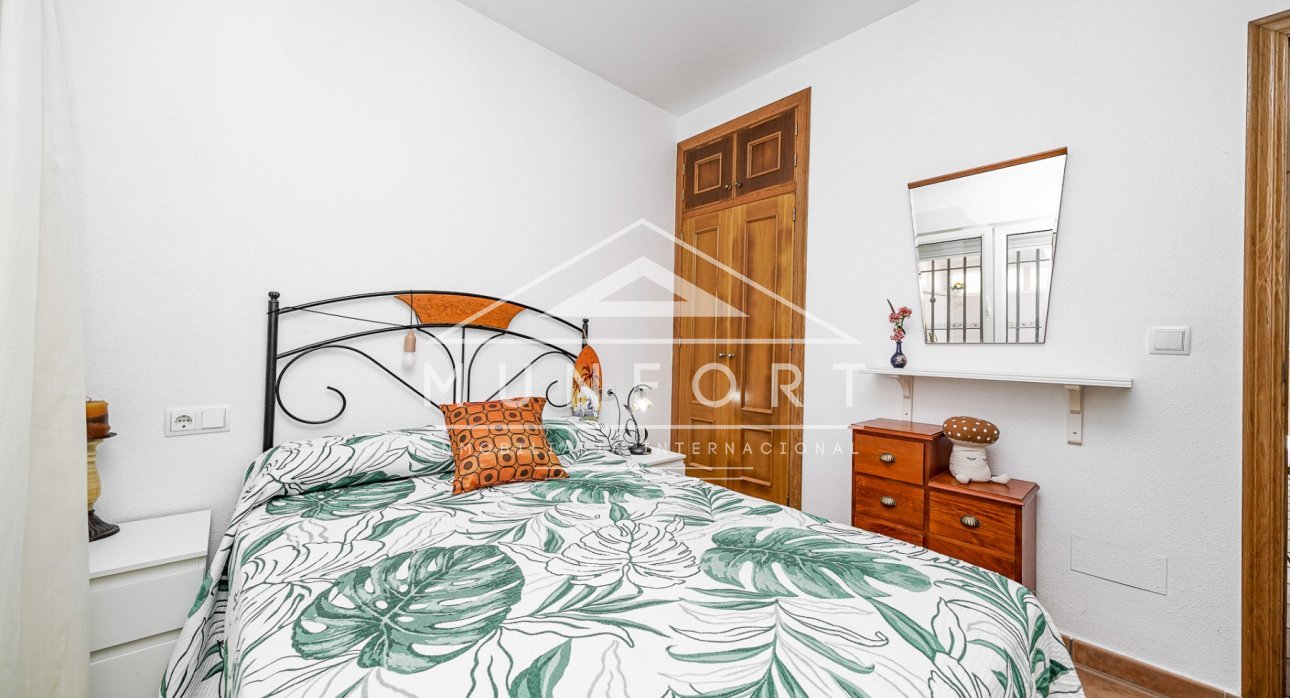 Segunda mano - Casas Adosadas -
Pilar de la Horadada - Torre de la Horadada