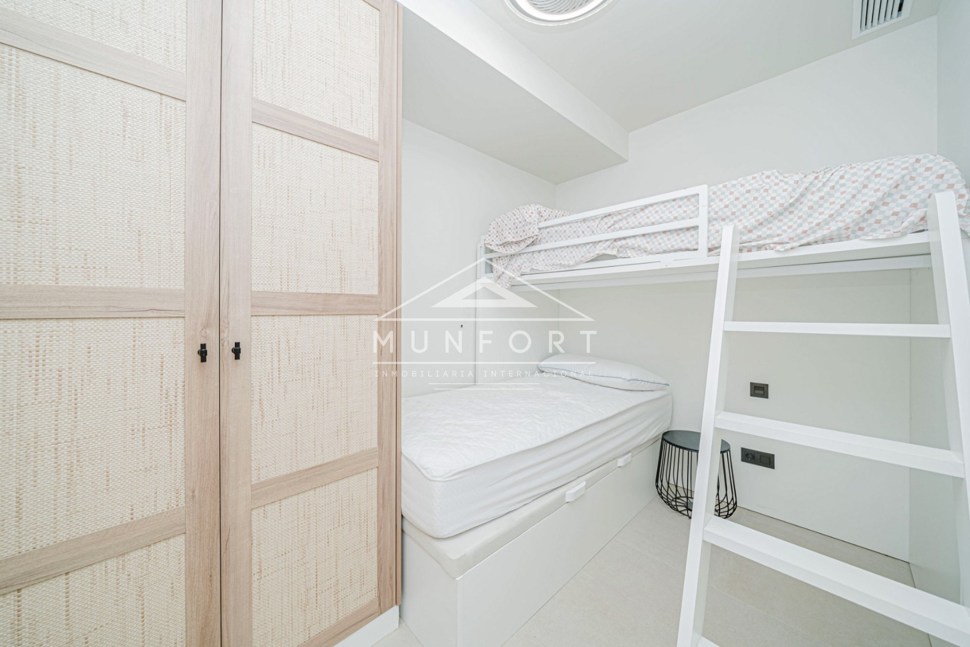 Segunda mano - Casas Adosadas -
Pilar de la Horadada - Torre de la Horadada