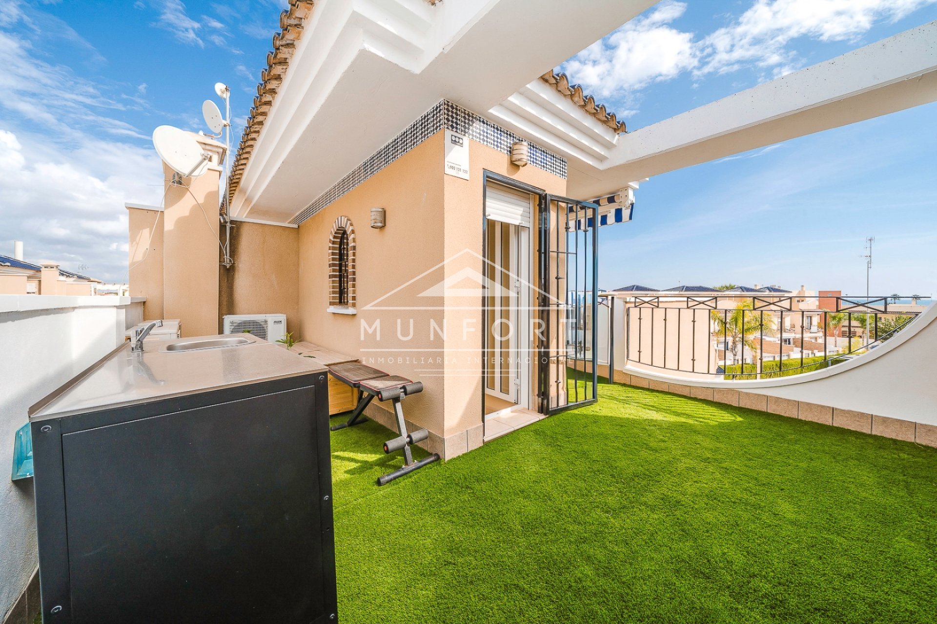 Segunda mano - Casas Adosadas -
Pilar de la Horadada - Torre de la Horadada