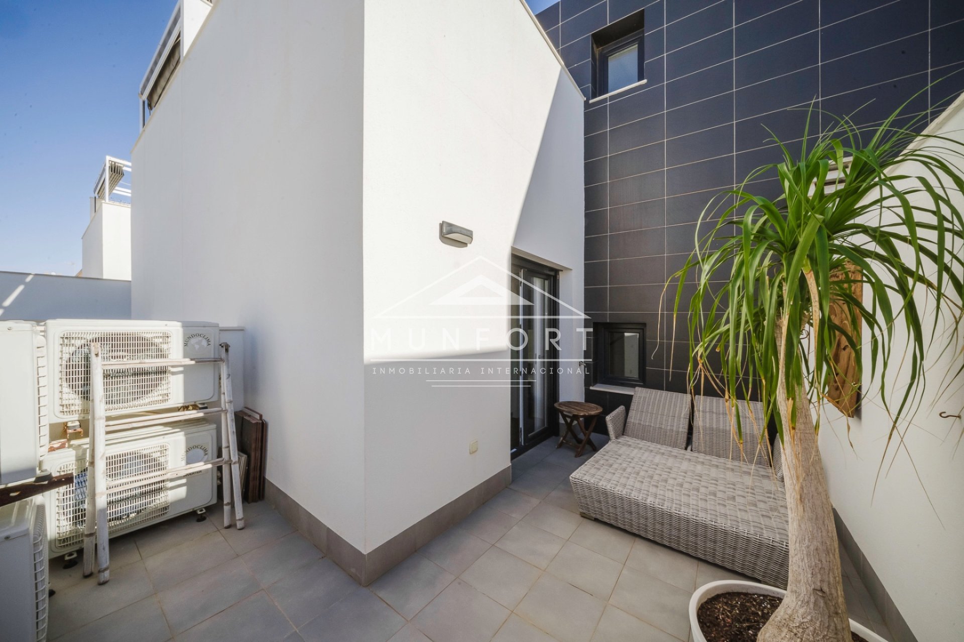 Segunda mano - Casas Adosadas -
Pilar de la Horadada - Torre de la Horadada