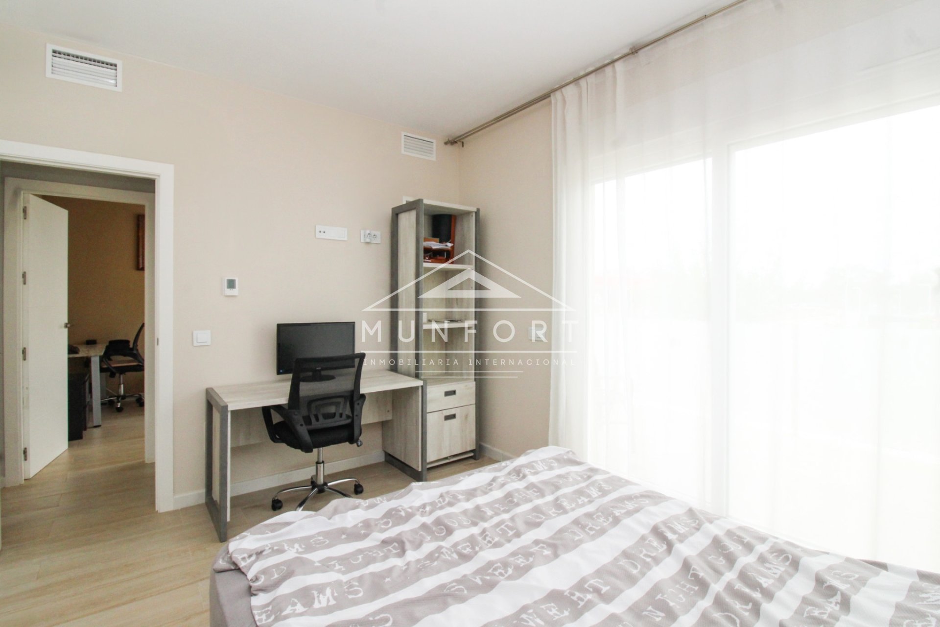 Segunda mano - Casas Adosadas -
Pilar de la Horadada