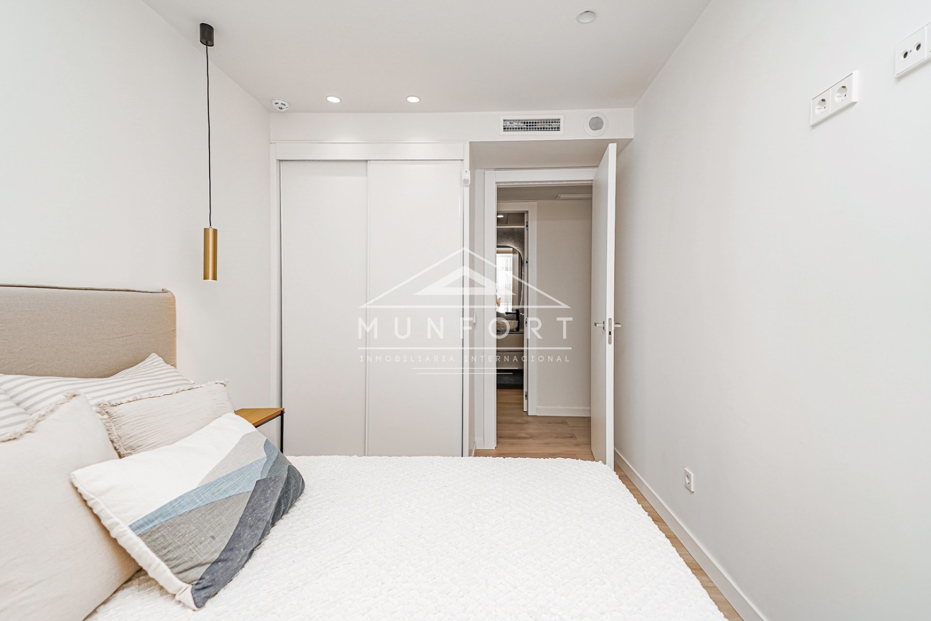 Segunda mano - Casas Adosadas -
Pilar de la Horadada