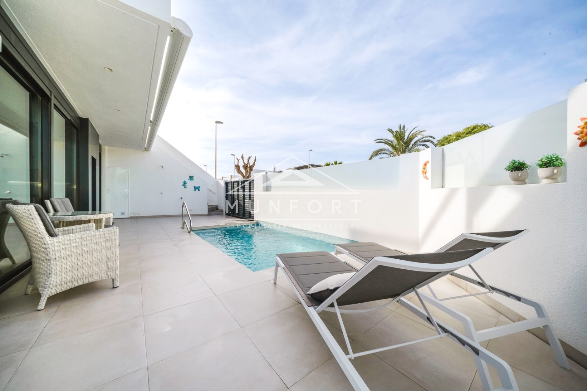 Segunda mano - Casas Adosadas -
Pilar de la Horadada