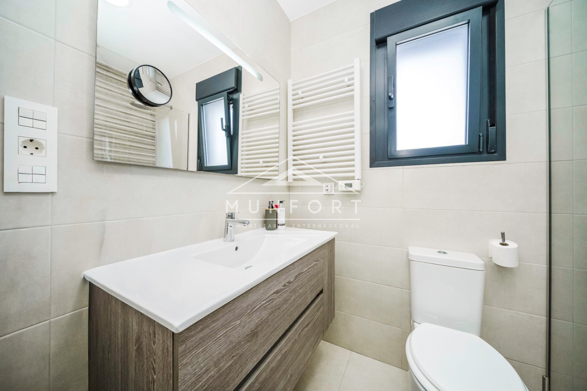 Segunda mano - Casas Adosadas -
Pilar de la Horadada