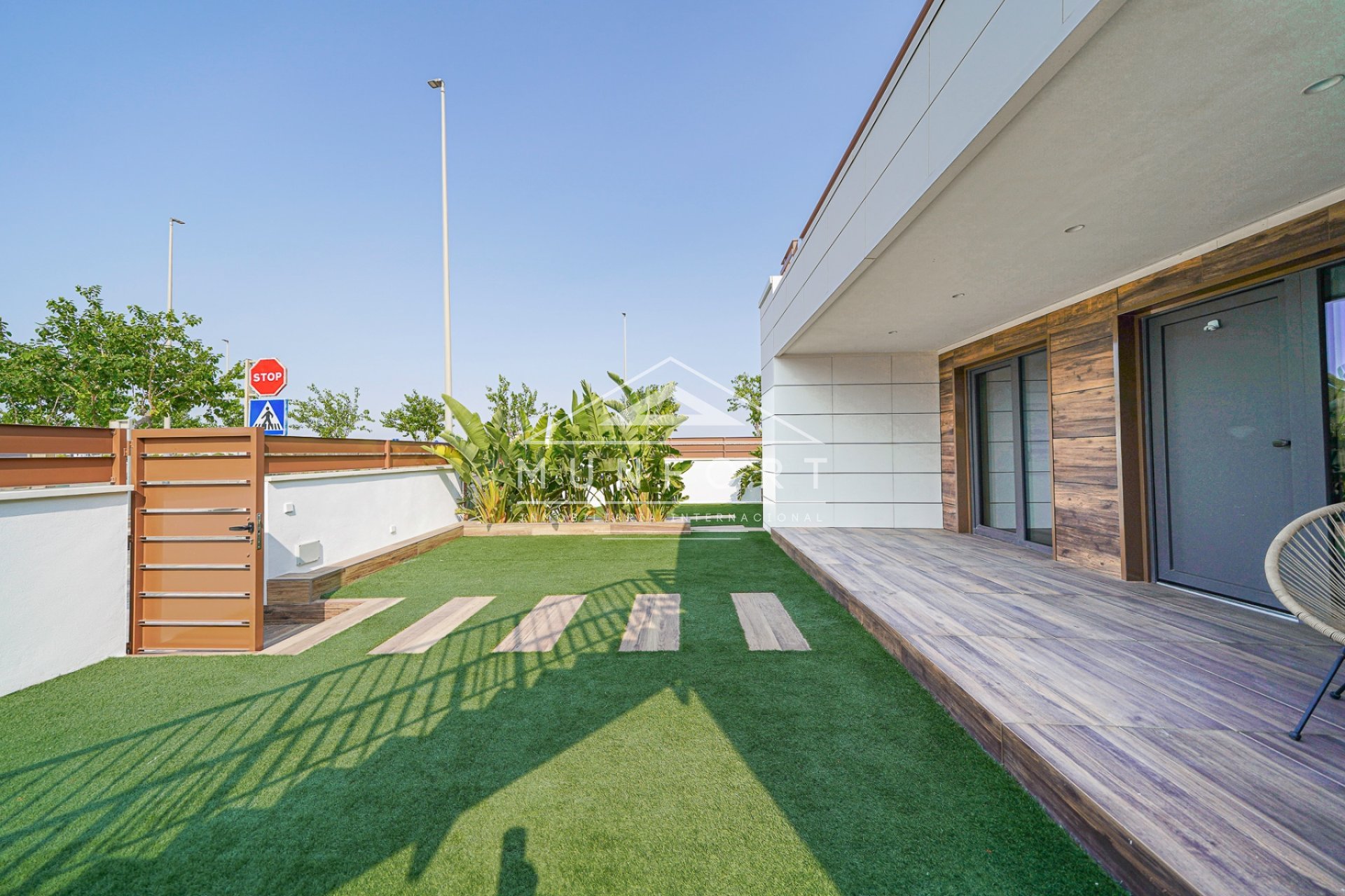 Segunda mano - Casas Adosadas -
Pilar de la Horadada