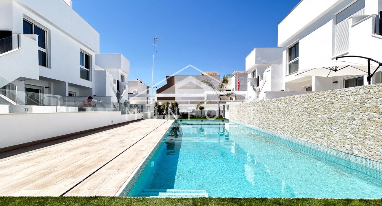 Segunda mano - Casas Adosadas -
Pilar de la Horadada