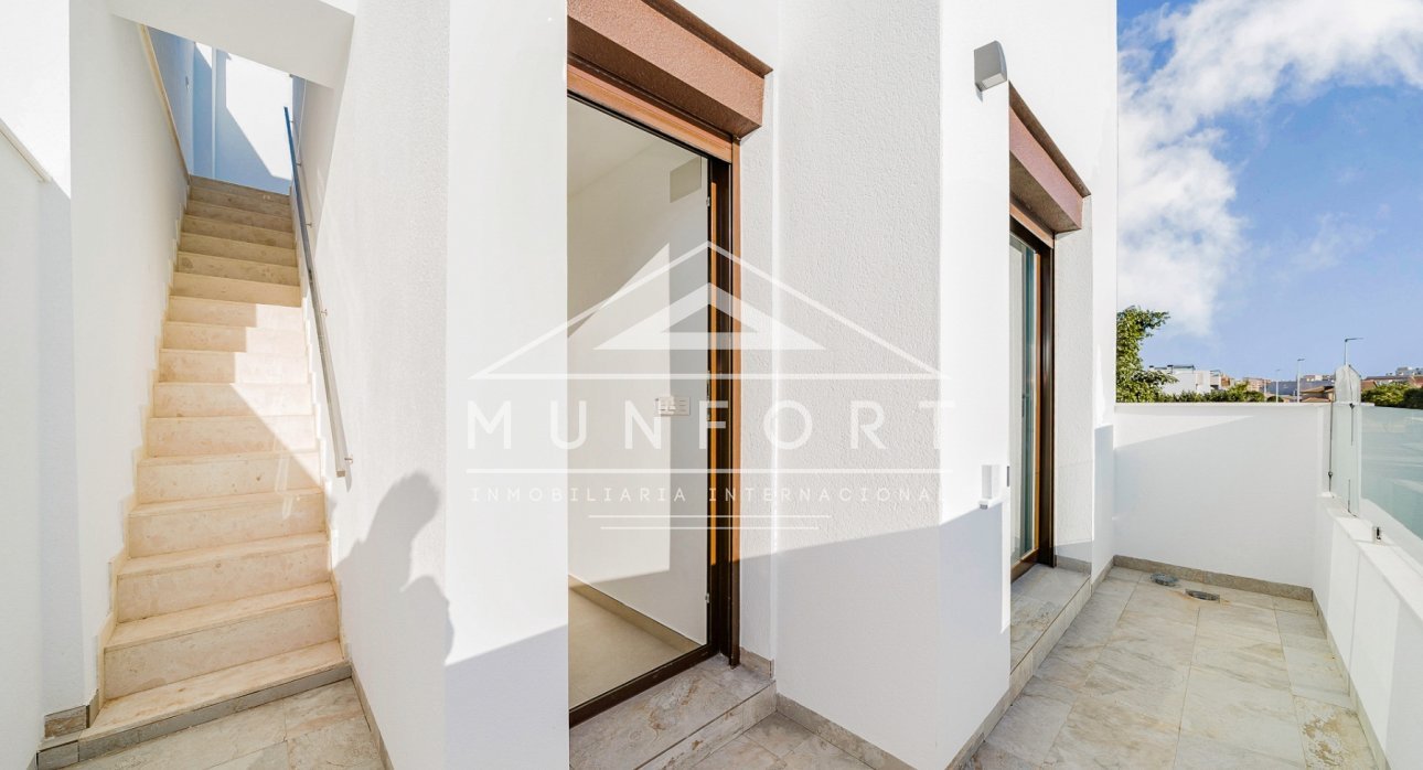 Segunda mano - Casas Adosadas -
Pilar de la Horadada