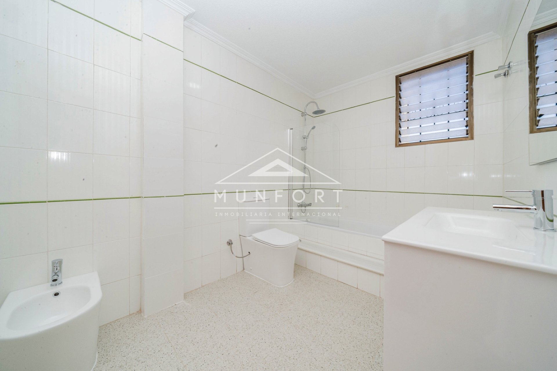 Segunda mano - Casas Adosadas -
Pilar de la Horadada